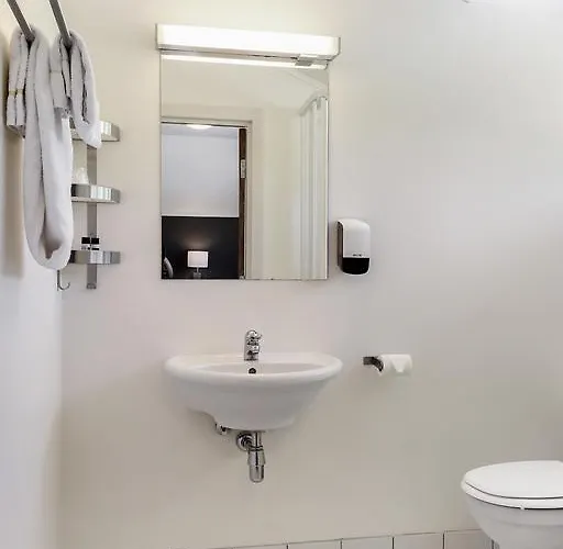 الاقتصادي فندق 3*